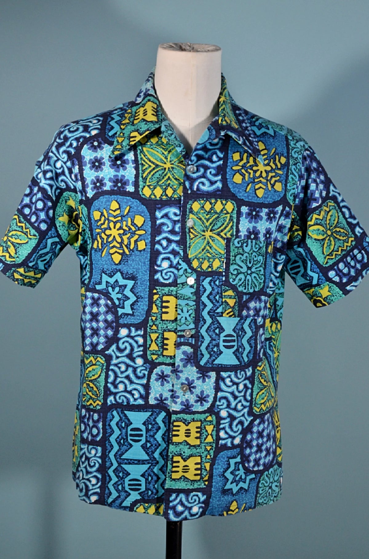 Vintage Hawaiian Shirt 60s/70s Polynesian Print, Cotton Barkcloth